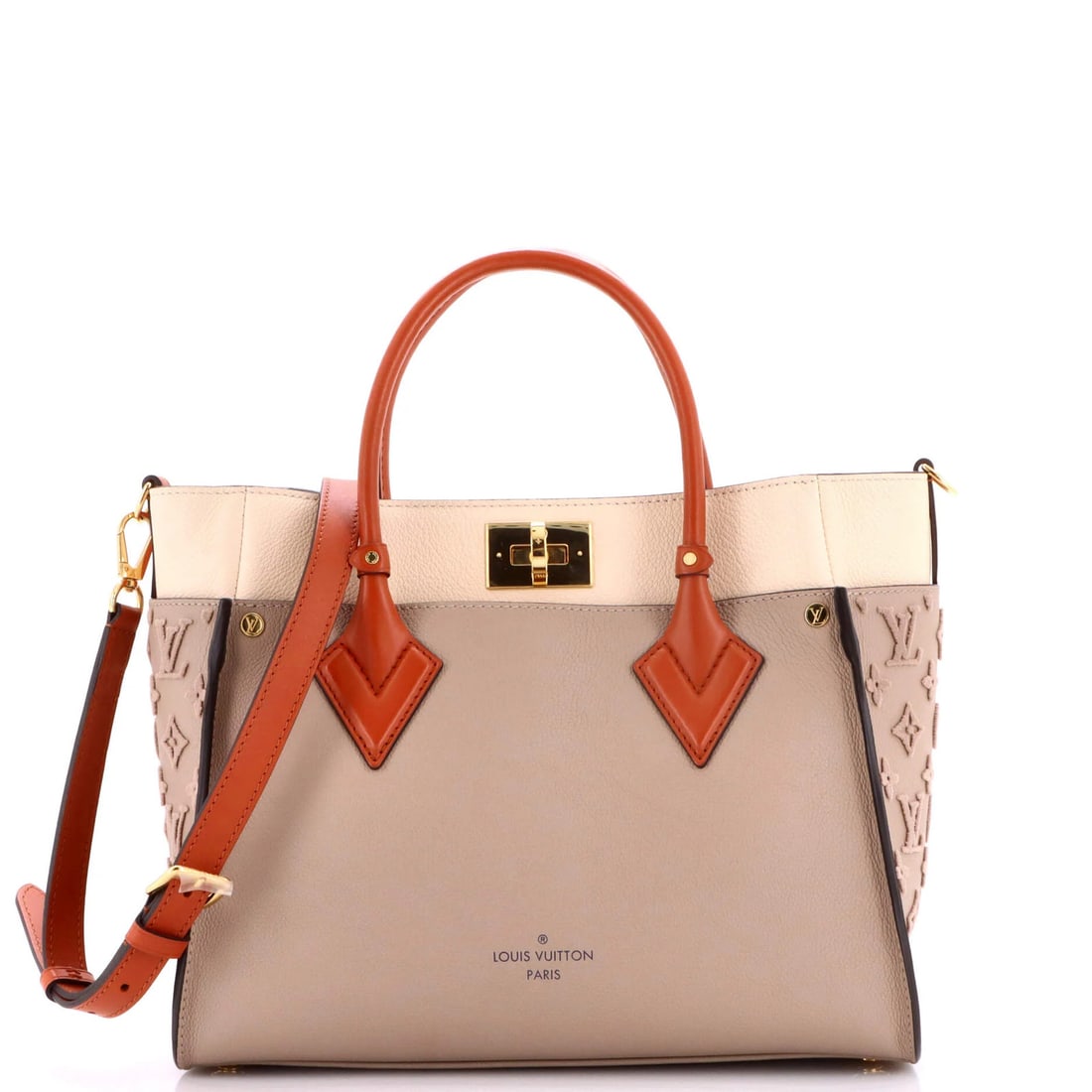 My Side Tote MM Monogram Leather Tuffetage Louis Vuitton: My Side Tote MM Monogram Leather Tuffetage Louis Vuitton Leather exterior, neutral color, and gold hardware define this Louis Vuitton MM Monogram Tuffetage Side Tote. With a microfiber interior and