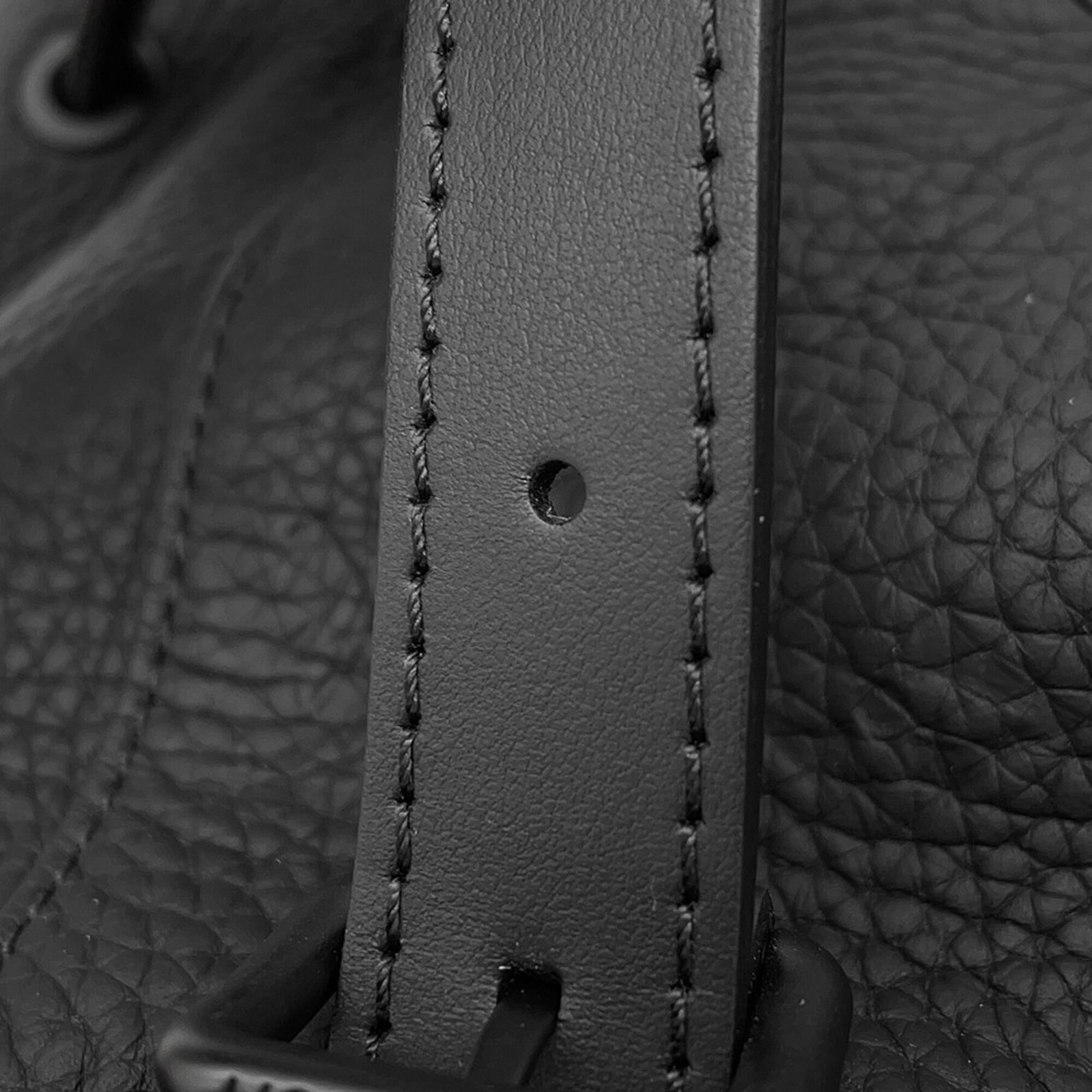 LOUIS VUITTON Backpack Monogram - 15