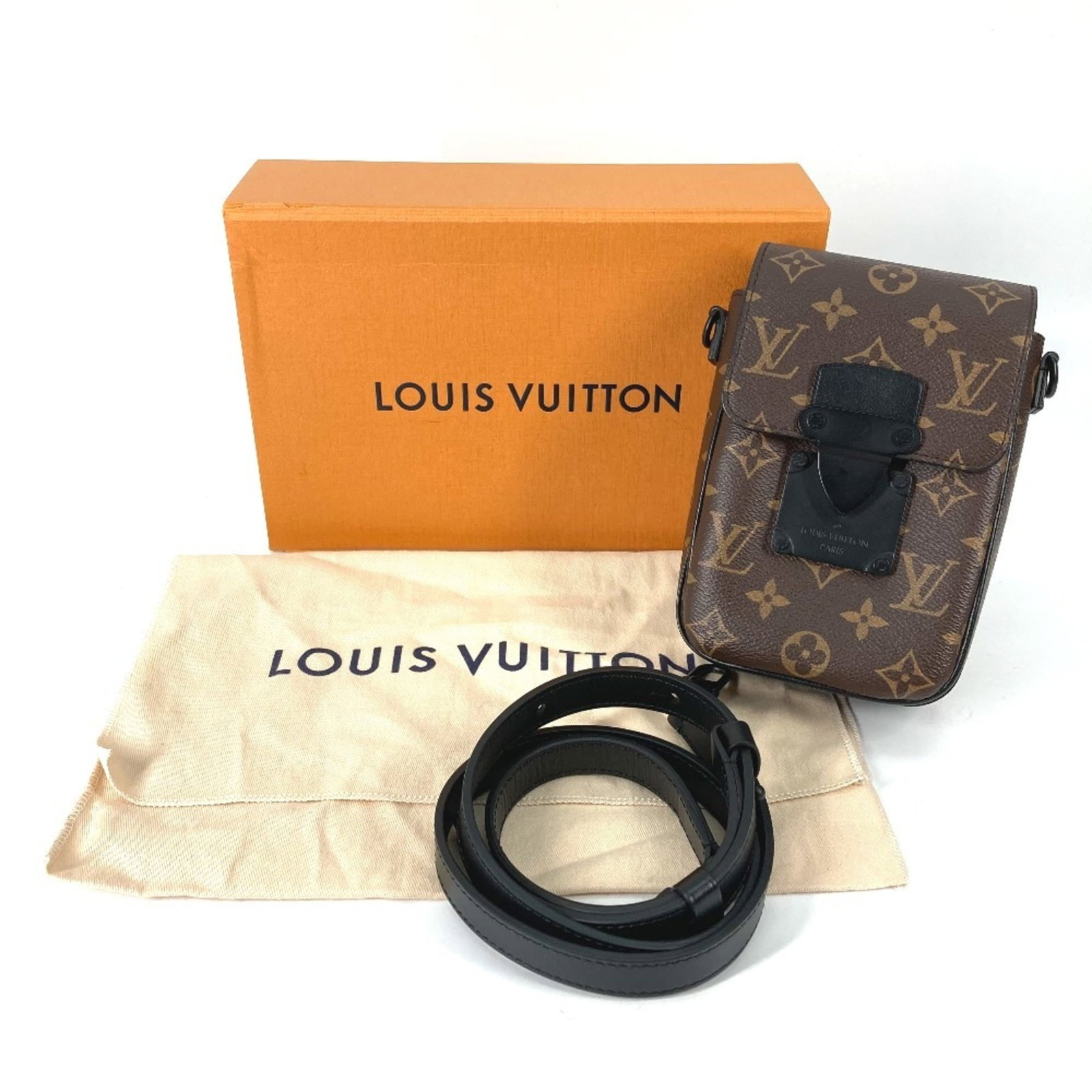 LOUIS VUITTON Pochette Shoulder Bag Monogram: LOUIS VUITTON Pochette Shoulder Bag Monogram Brown Monogram Pochette Shoulder Bag from Louis Vuitton. This brand new, unused bag features the iconic monogram pattern and is made from high-quality