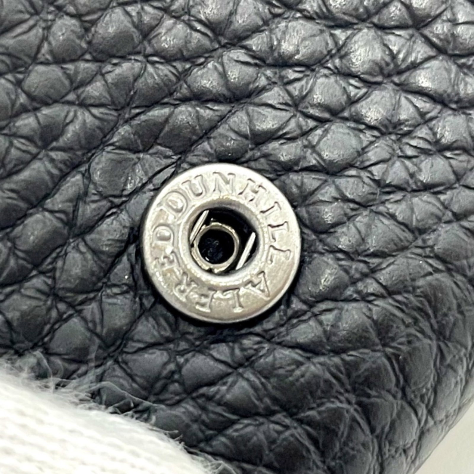 DUNHILL Pouch Leather - 9