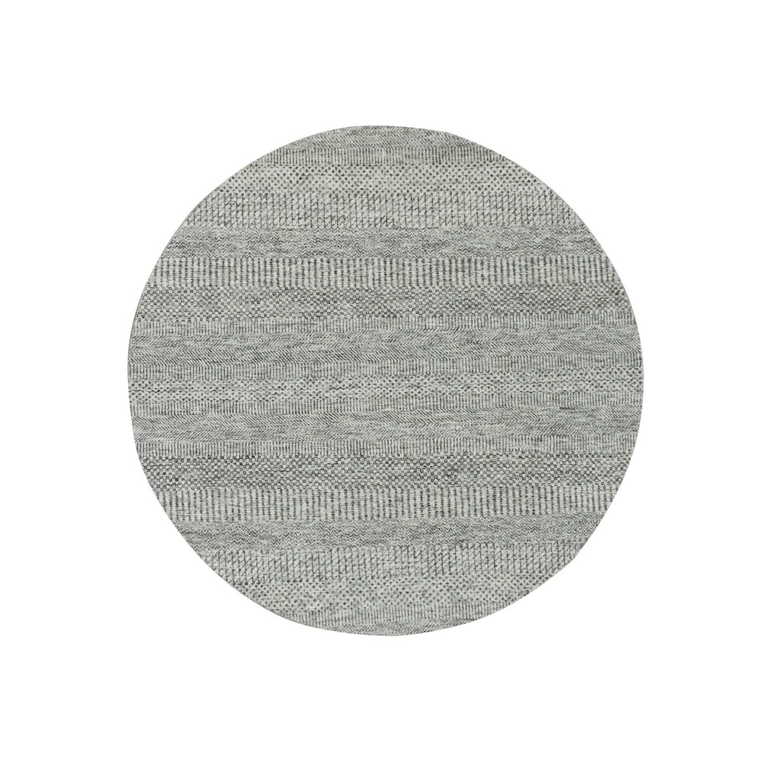 Timberwolf Gray Hand Knotted Round Rug Undyed Wool 5'x5: Timberwolf Gray Hand Knotted Round Rug Undyed Wool 5'x5 Timberwolf Gray Hand Knotted Round Wool Rug is a stunning 5'x5 undyed wool rug with a subtle grey color and intricate hand-knotted weave. Made f