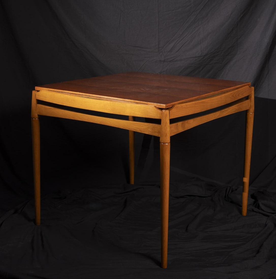 Tavolo da gioco reversibile design Giò Ponti per Reguitti: Legno di noce Perfettamente restaurato