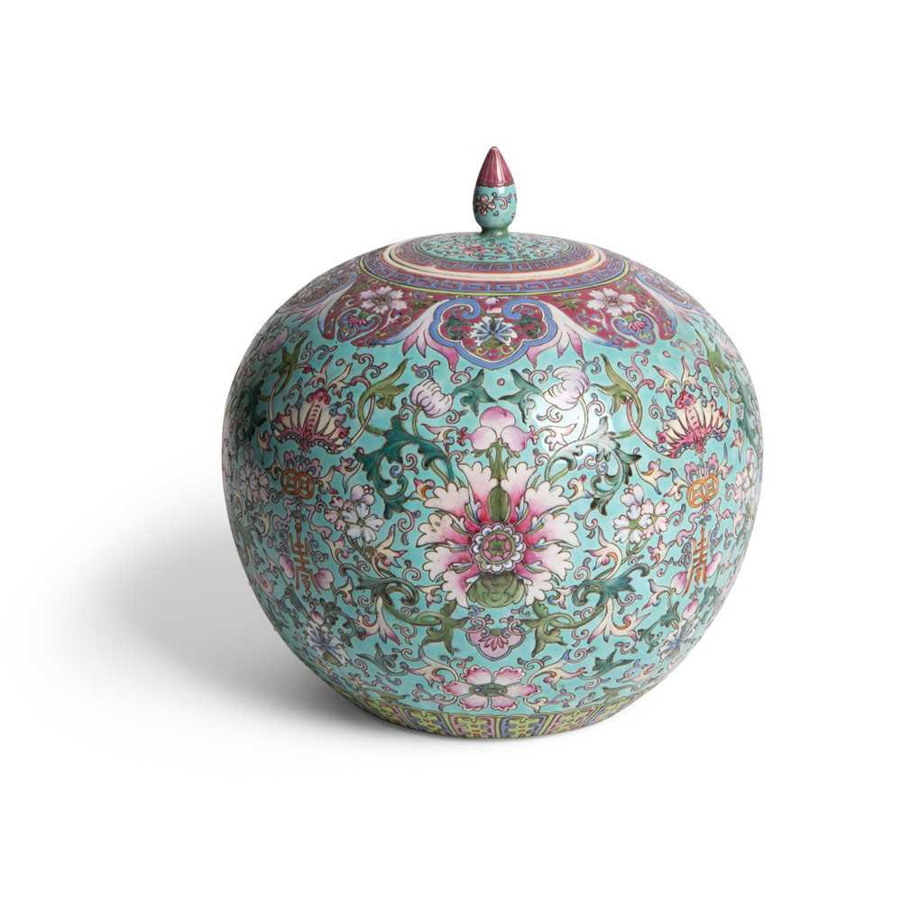 FAMILLE ROSE GINGER JAR WITH COVER QING DYNASTY, 19TH (1 of 1)