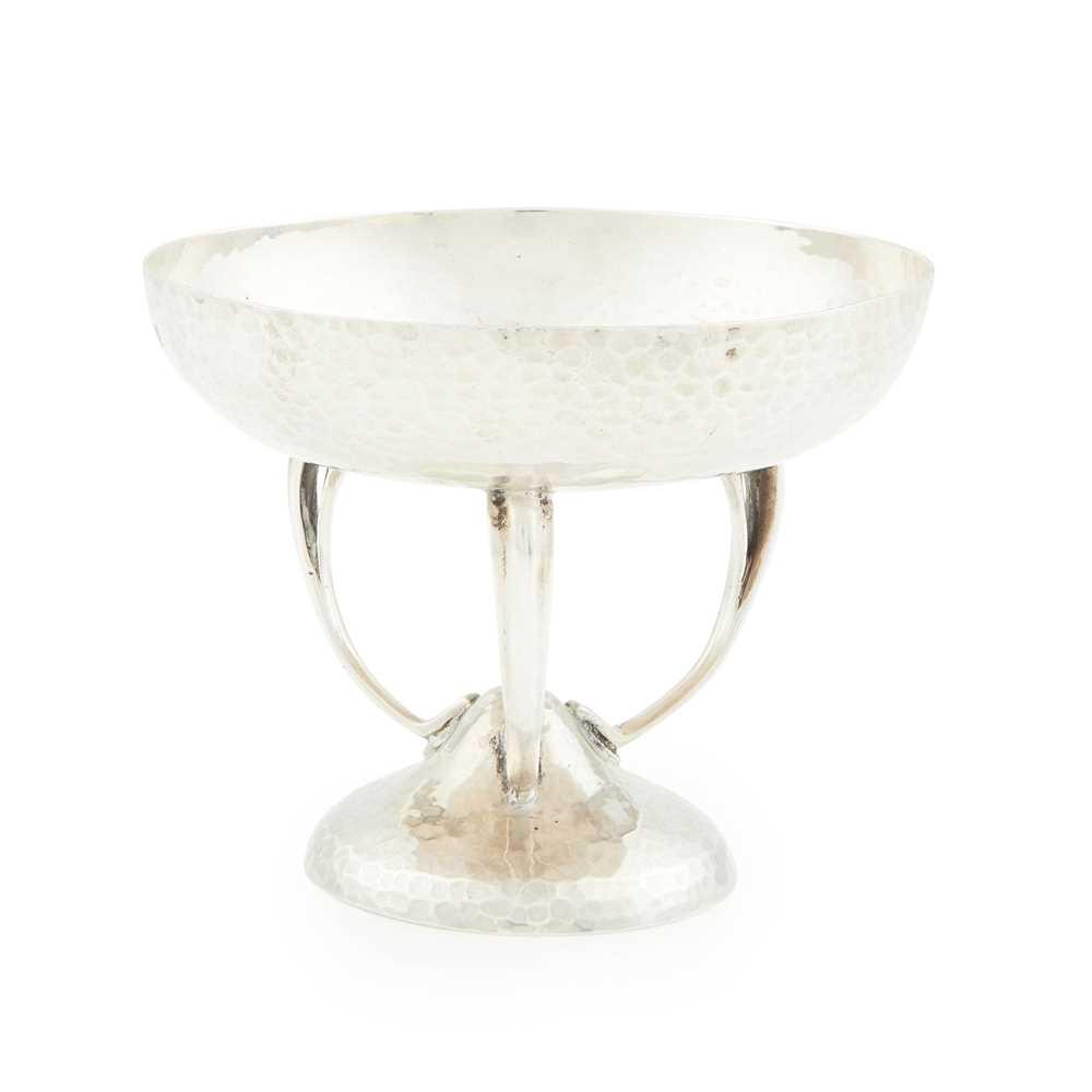 An Arts and Crafts style comport: George Edward & Sons, Glasgow 1917, planished bowl with three curved supports, to a similar planished domed foot (Dimensions: Height: 8cm, weight: 4.6oz)(Height: 8cm, weight: 4.6oz)