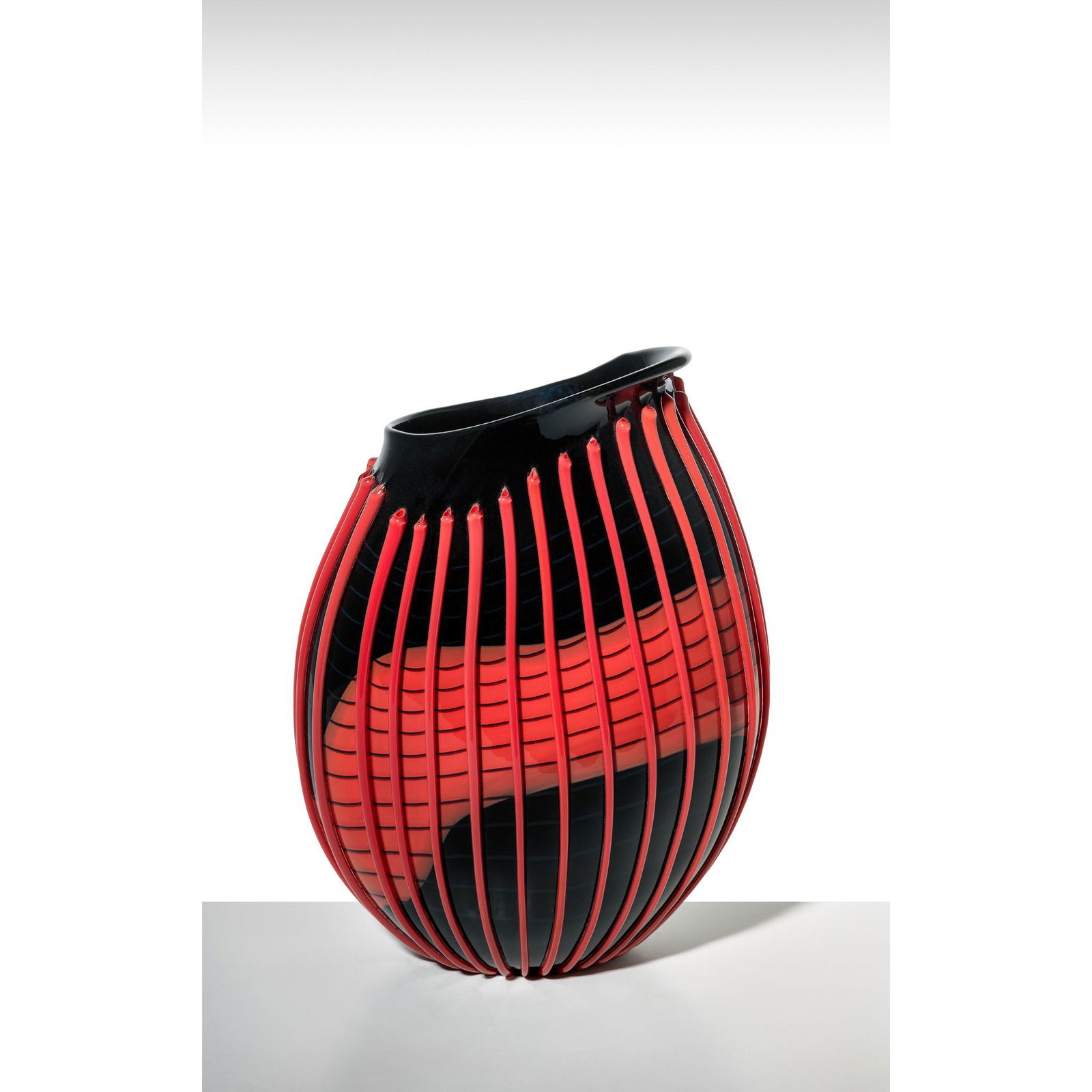 Â§ â€¡ LINO TAGLIAPIETRA (ITALIAN B.1934-) VASE, CIRCA (1 of 2)