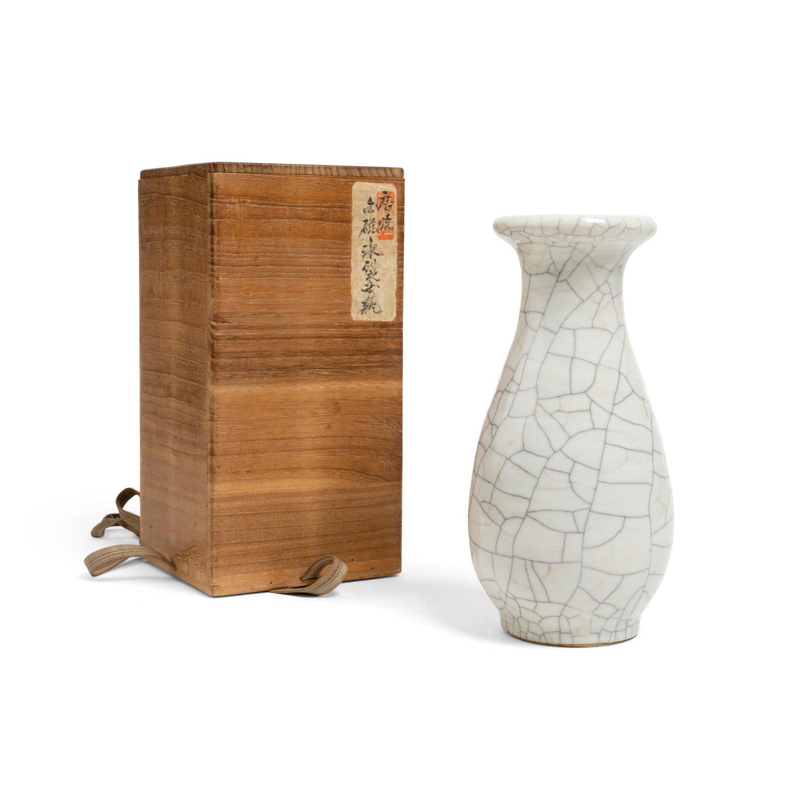 GE-TYPE CRACKLE-GLAZED VASE MING DYNASTY (1 of 1)