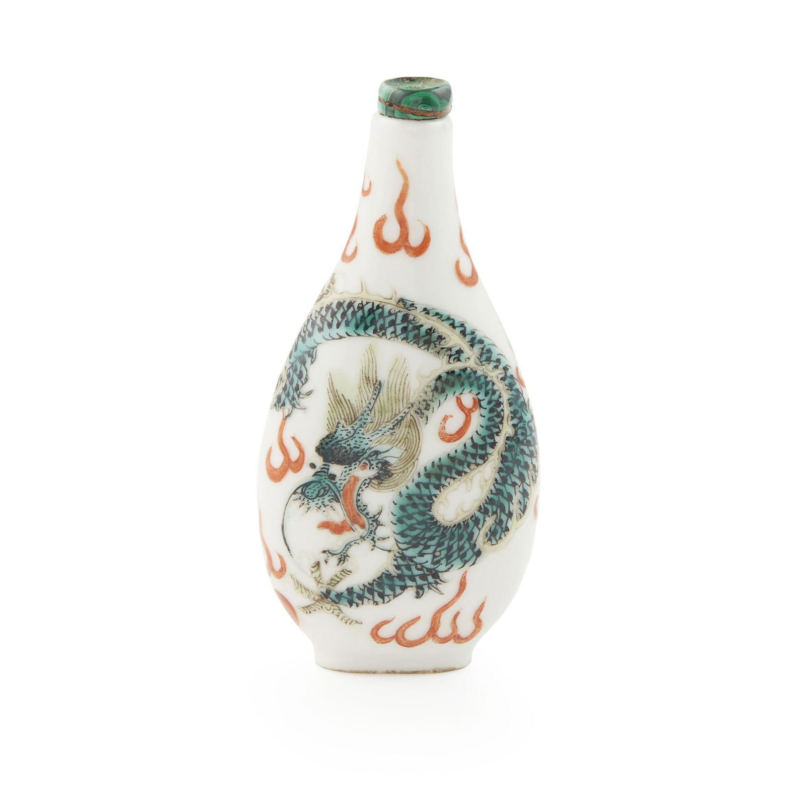 FAMILLE VERTE 'DRAGON' SNUFF BOTTLE QING DYNASTY, 19TH (1 of 1)