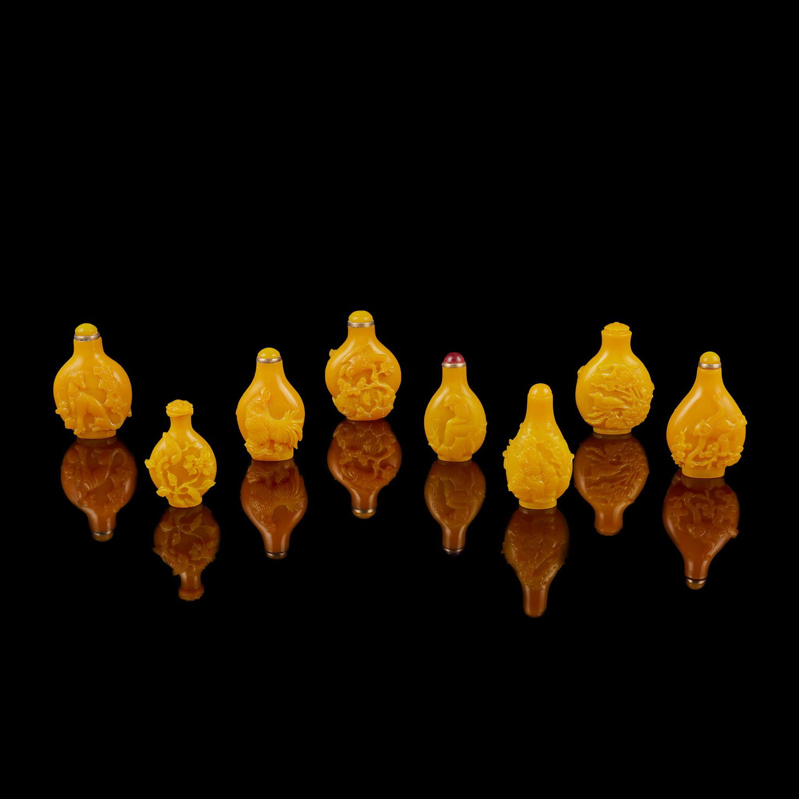 GROUP OF EIGHT YELLOW PEKING GLASS SNUFF BOTTLES (1 of 2)