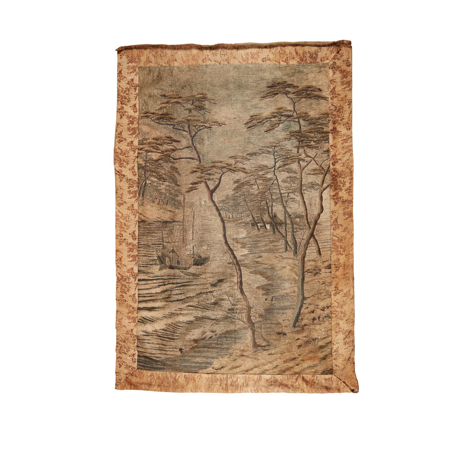 LARGE JAPANESE TAPESTRY MEIJI PERIOD: LARGE JAPANESE TAPESTRY MEIJI PERIOD æ˜Žæ²» æ³Šèˆ¹åœ–ï¿½æŽ› depicting two boats and a sampan near to shore with high trees and sheds (170cm x 111cm) Qty: (1) Provenance: From th