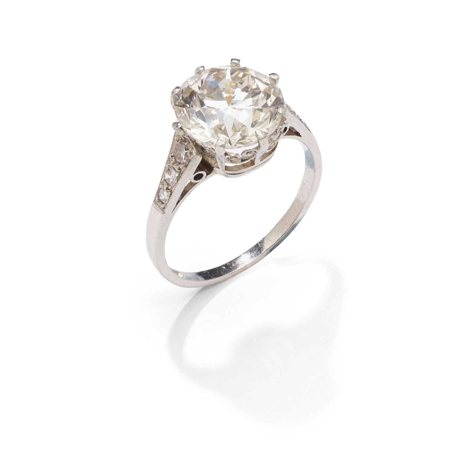 An early 20th century diamond single-stone ring (1 of 1)