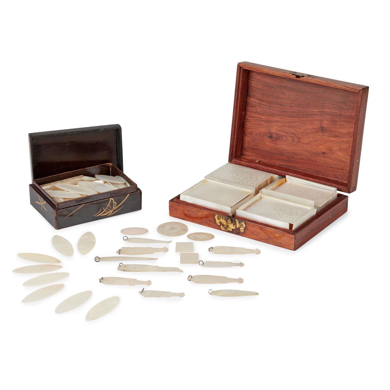 GROUP OF MOTHER-OF-PEARL GAMING COUNTERS 20TH CENTURY (1 of 2)