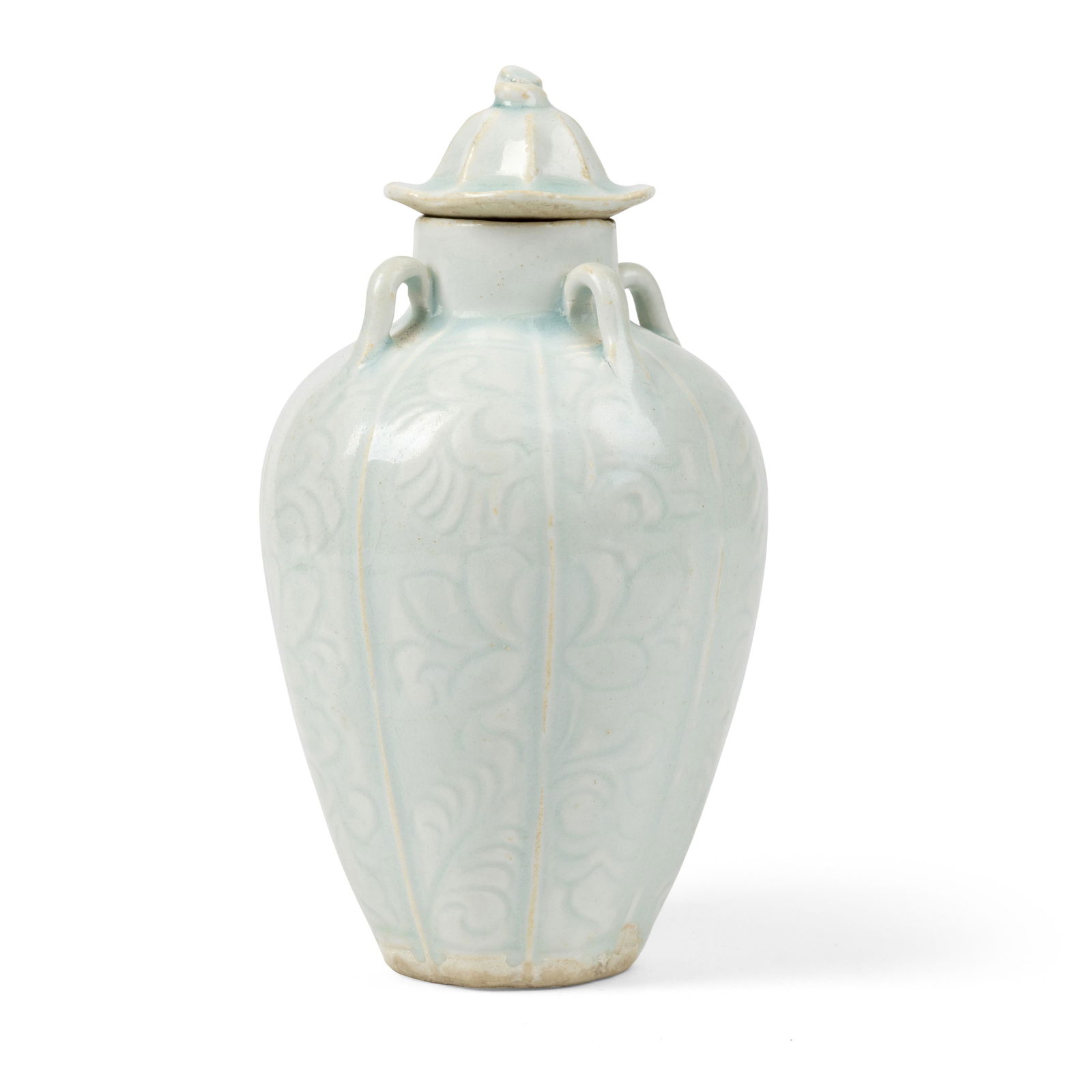 QINGBAI 'FLOWER' LOBED VASE WITH COVER SONG DYNASTY OR LATER (1 of 2)