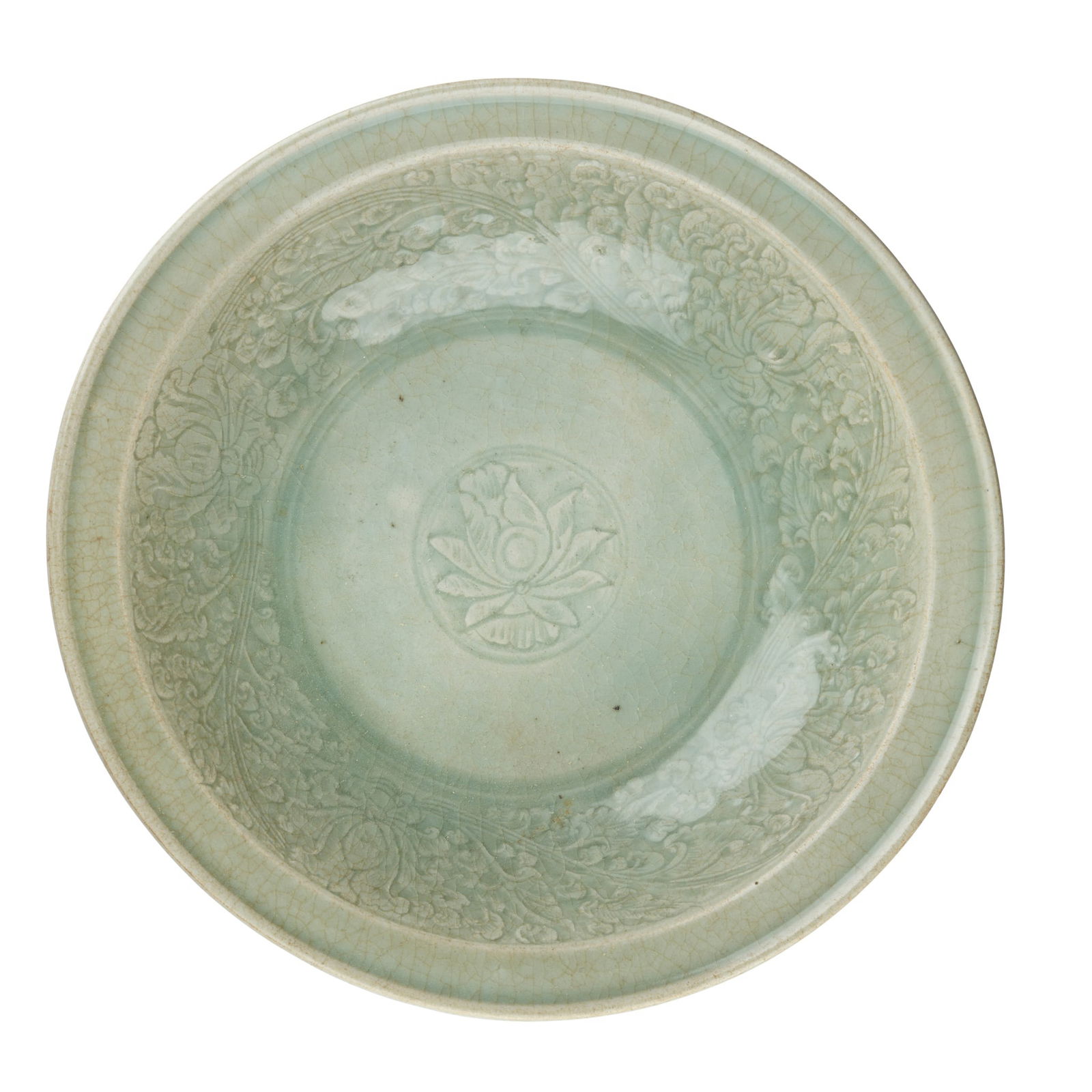 CELADON-GLAZED 'LOTUS' CHARGER THAI, SAWANKHALOK, 15TH CENTURY (1 of 5)