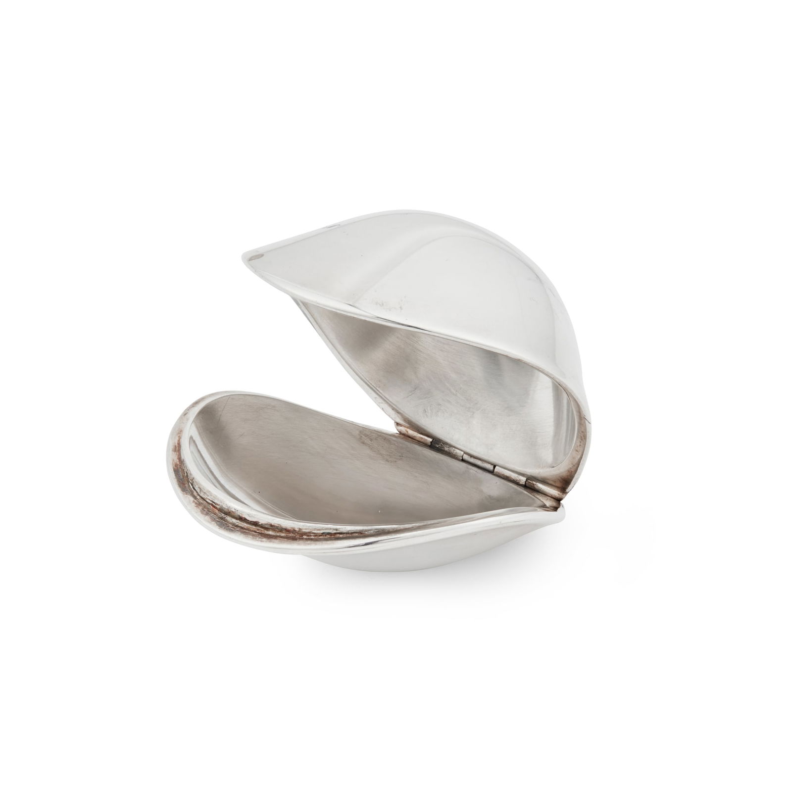 HENNING KOPPEL (DANISH 1918-1981) FOR GEORG JENSEN: HENNING KOPPEL (DANISH 1918-1981) FOR GEORG JENSEN PILL BOX model 325, stamped manufacturer's mark, designer's mark and STERLING DENMARK, silver closed dimensions 5cm long, 4.5cm wide (2in long,