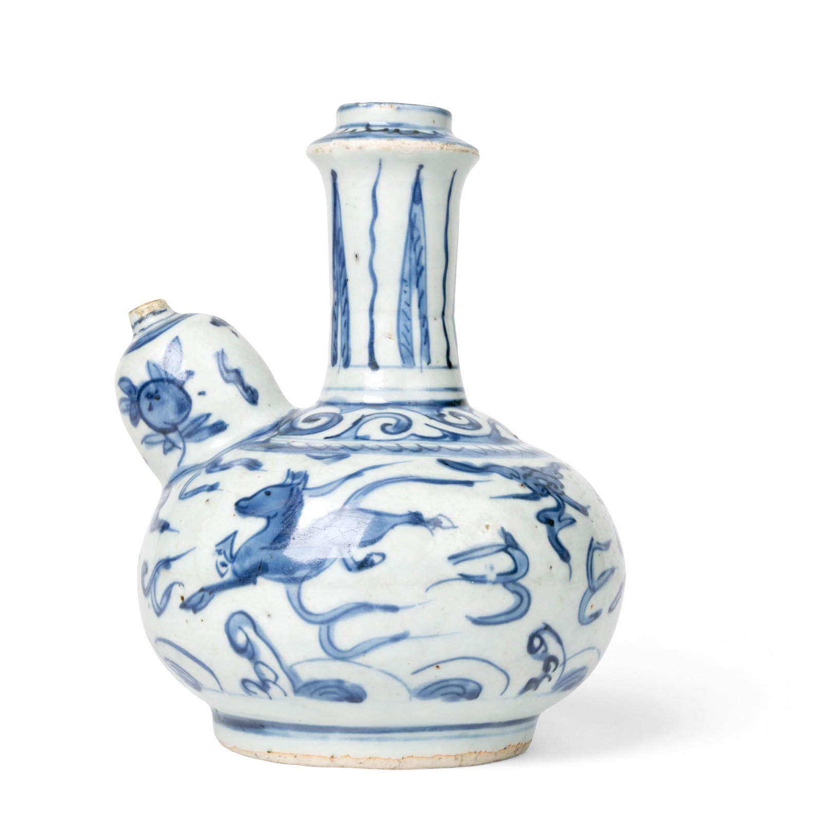BLUE AND WHITE KRAAK KENDI: BLUE AND WHITE KRAAK KENDI MING DYNASTY, WANLI PERIOD 明萬曆 青花飛馬紋軍持painted around the globular body with three horses in flight abov