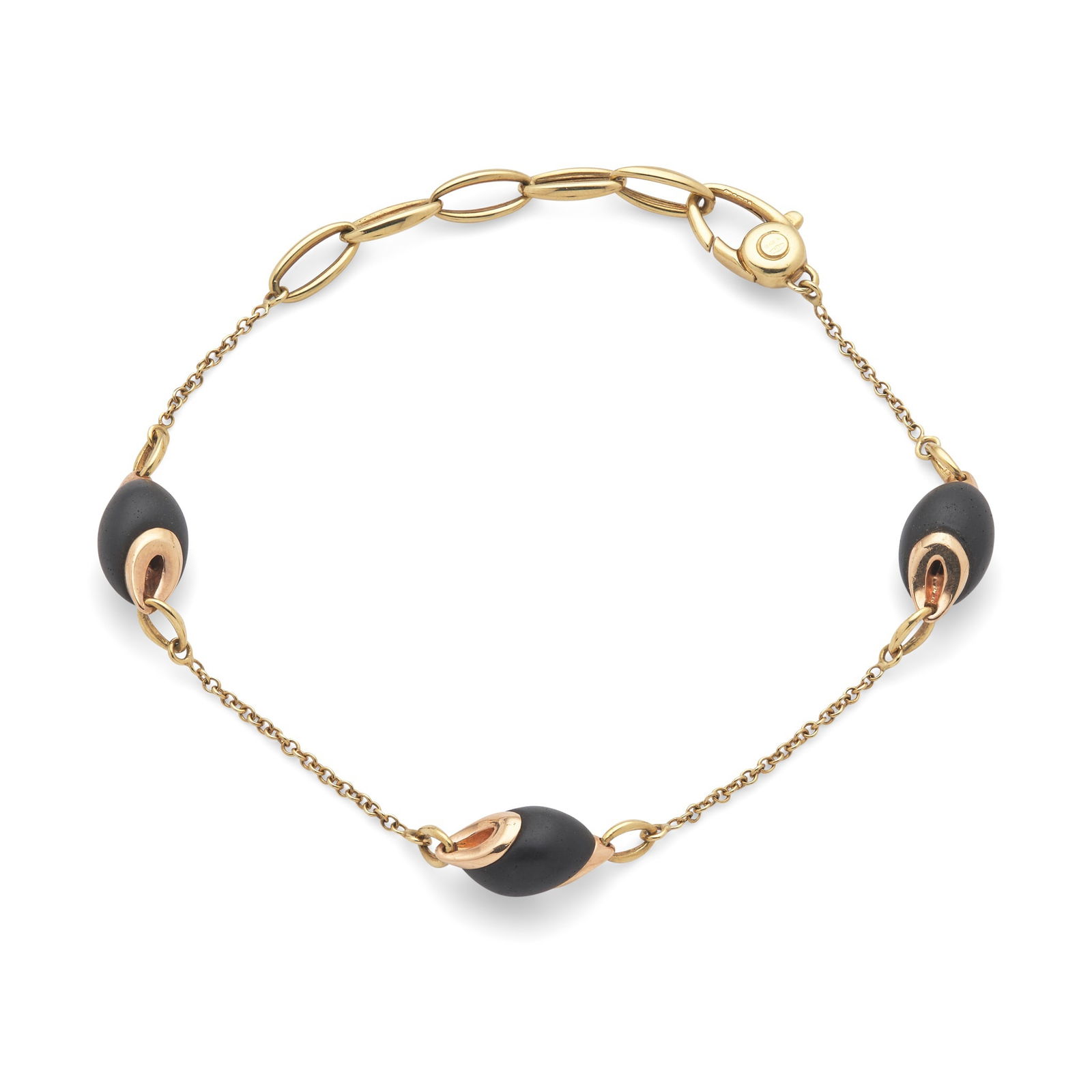 † Chimento: A 'Verve' bracelet: Chimento: A 'Verve' bracelet The trace-links set at intervals with ceramic beads, the clasp set with a small round brilliant-cut diamond, stamped 750 Length: 21.0cm This item is sold without reserve.