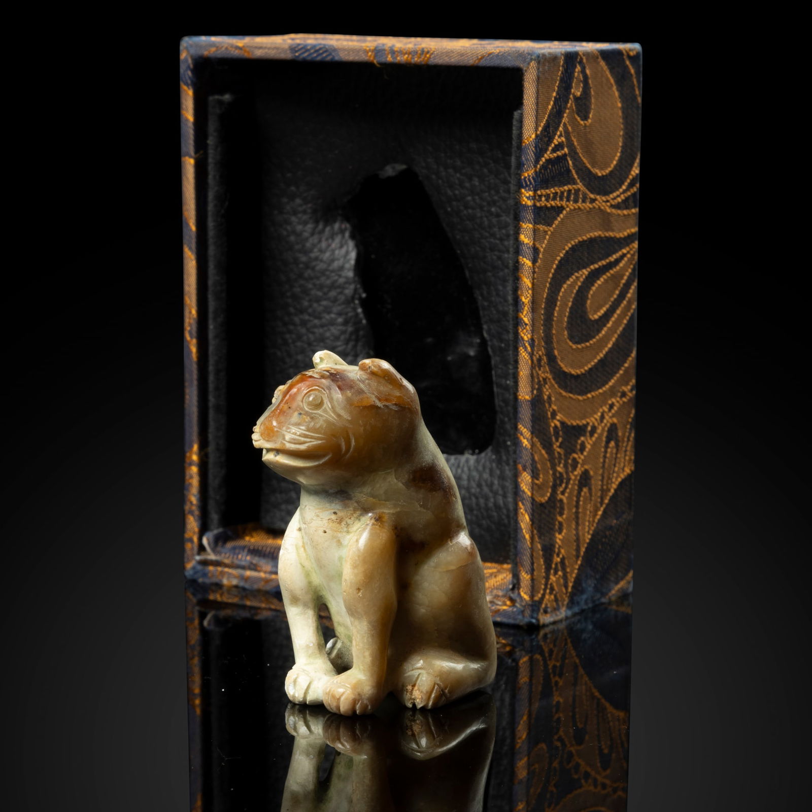 [TSAI'S JADE COLLECTION FROM TAIWAN] CHINESE CELADON JADE CARVING OF A SEATED TIGER (1 of 8)