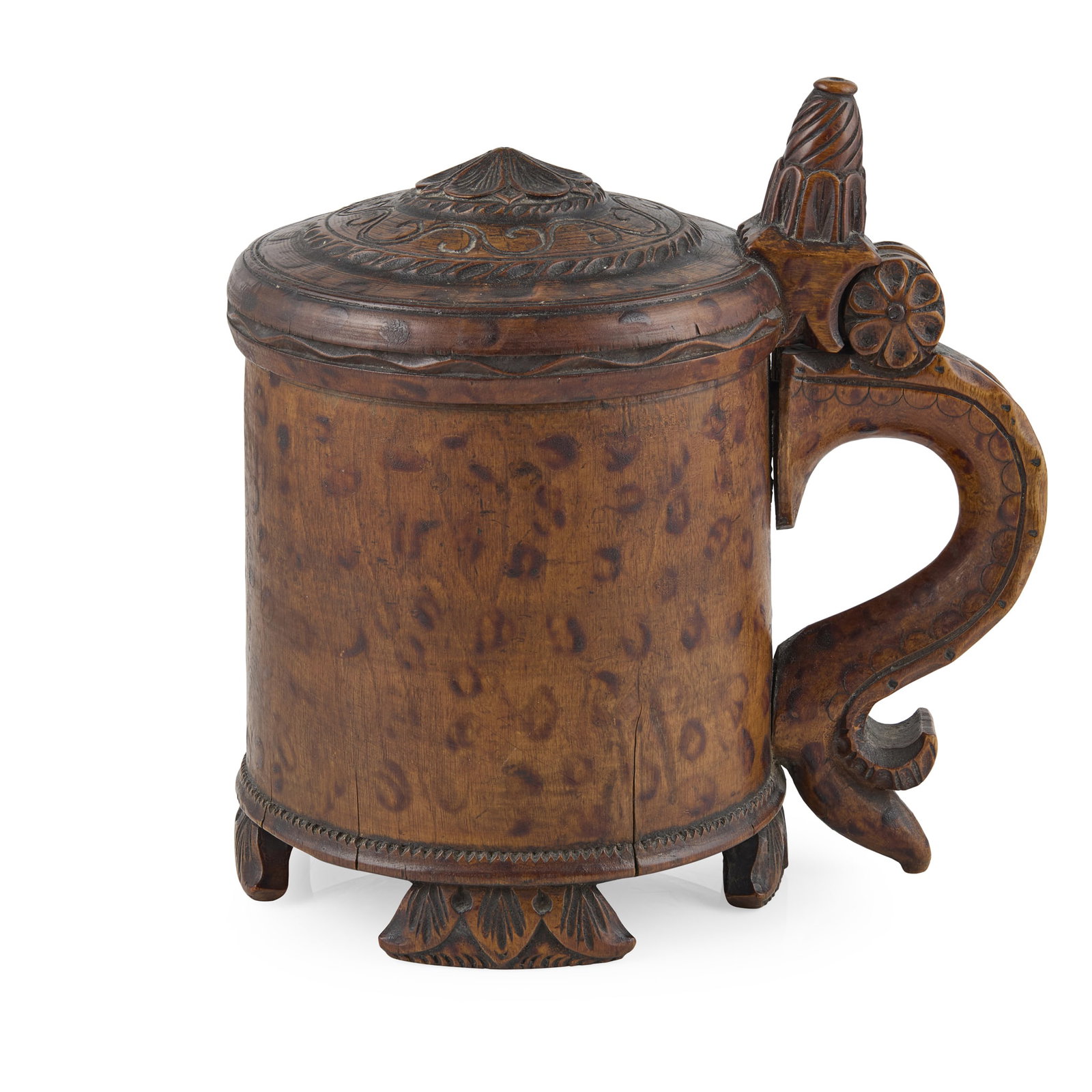 NORWEGIAN BURR BIRCH 'PEG' TANKARD: NORWEGIAN BURR BIRCH 'PEG' TANKARD DATED 1807 the slightly domed cover carved in low relief with scrolling border around a rosette finial, the incised handle with a stylised acorn thumbpiece, the body