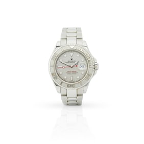 Lyon & Turnbull's forthcoming London Watches auction promises an excellent selection from renowned makers such as Patek Philippe, Cartier, Omega and Audemars Piguet as well as a collection from independent watchmaker MB&F and a selection of military issued watches including Omega, IWC and Rolex. Led by Head of Watches Charles Tearle, collectors and enthusiasts can expect a curated offering of vintage and contemporary watches, including rare models and iconic styles that highlight the artistry and innovation of horology.