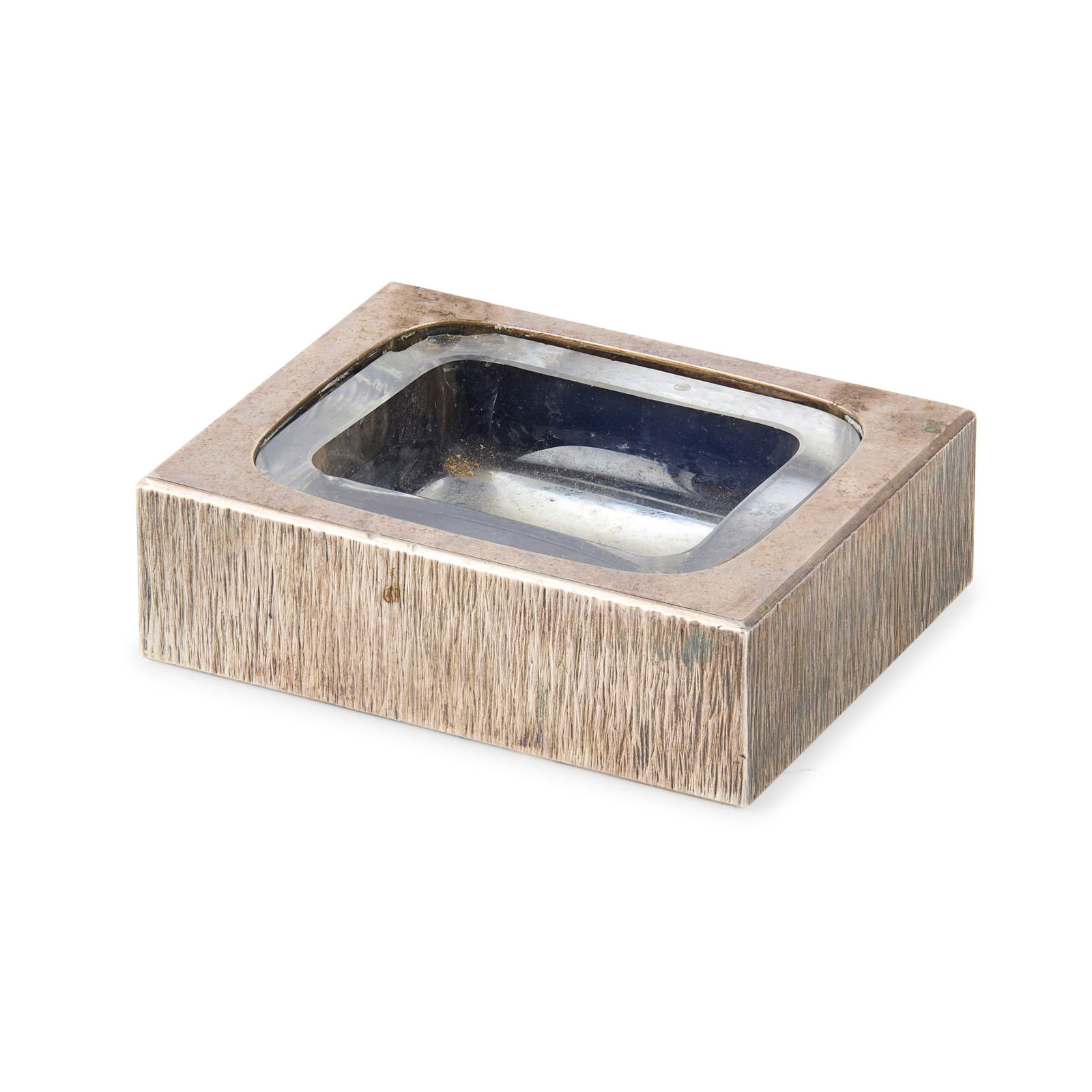 § A MODERN 1970s ASHTRAY: A MODERN 1970s ASHTRAY GERALD BENNEY, LONDON 1972 of rectangular outline, bark textured sides, engraved presentation inscription to underside ‘London Merchant Securities Limited 1873-1973’