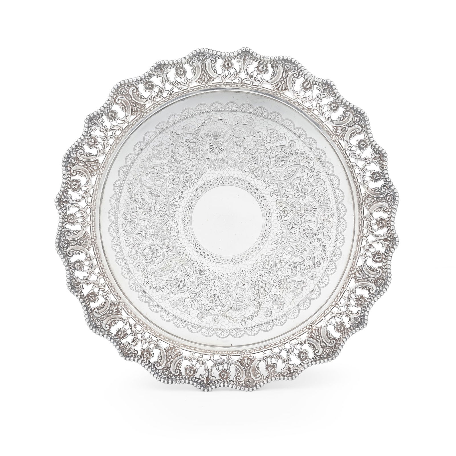 A LATE VICTORIAN SALVER (1 of 3)