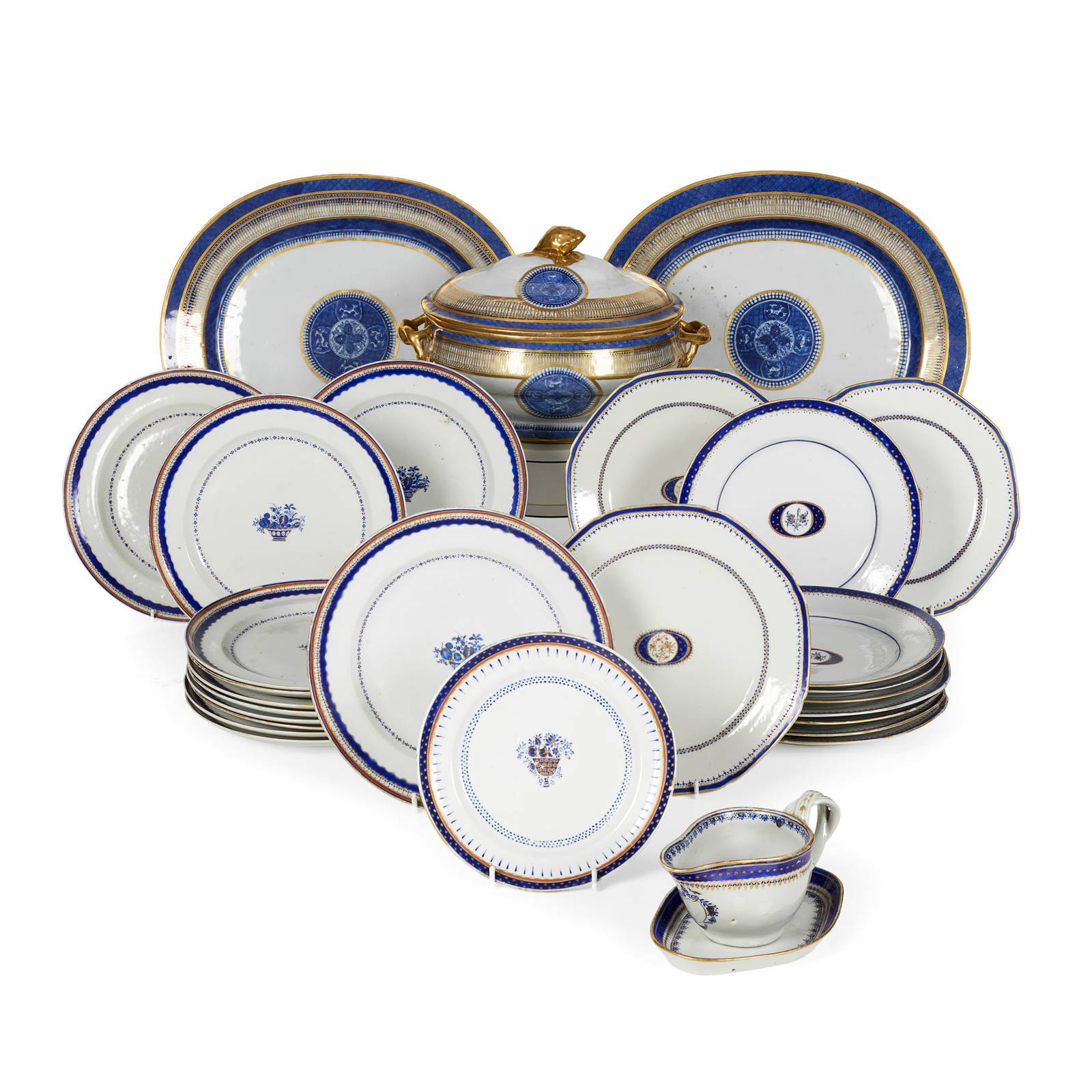COLLECTION OF CHINESE EXPORT DINNER WARES