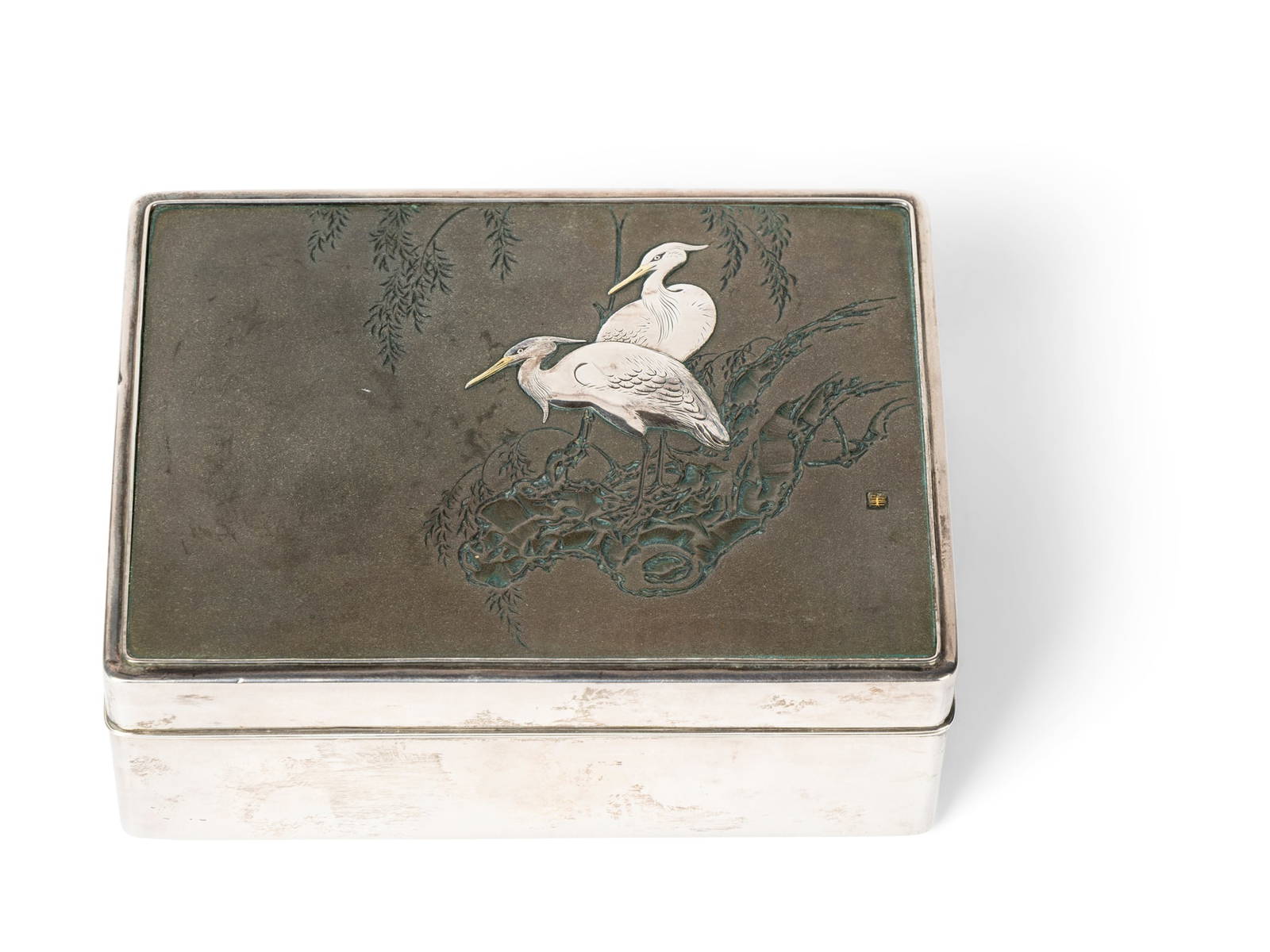 [PRIVATE SCOTTISH COLLECTION, EDINBURGH] JAPANESE SILVER 'EGRET' BOX WITH COVER