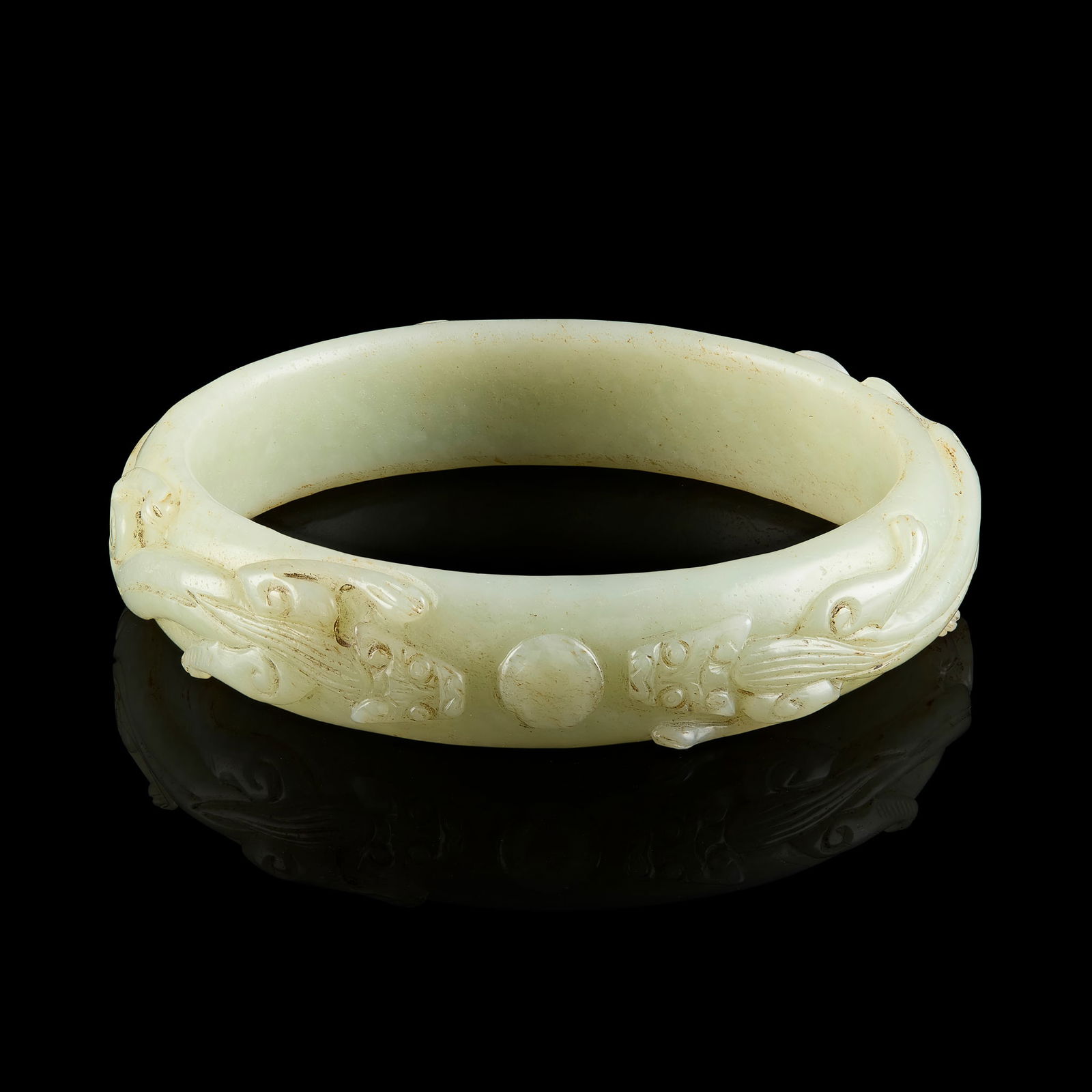 [PRIVATE ENGLISH COLLECTION] CHINESE JADE 'CHI-DRAGON' ARM BANGLE (1 of 1)
