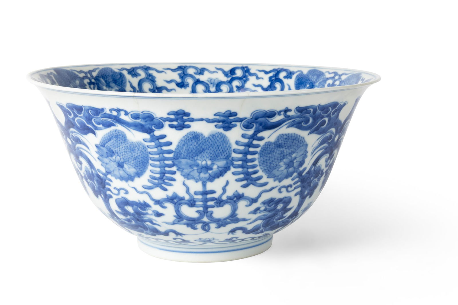 CHINESE BLUE AND WHITE 'FRUIT' BOWL (1 of 3)