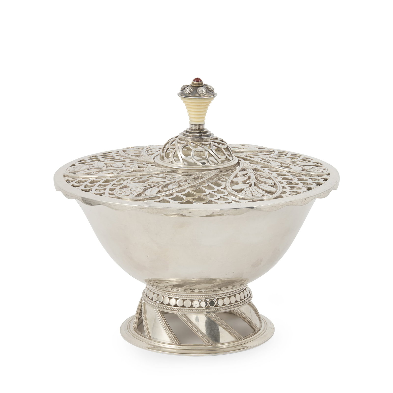 Y HENRY GEORGE MURPHY (1884-1939): HENRY GEORGE MURPHY (1884-1939) ROSEBOWL AND COVER, 1936 silver, with ivory finial set with garnet cabochon, stamped maker's mark HGM, with Falcon studio mark, hallmarked London 1936, total weight 111