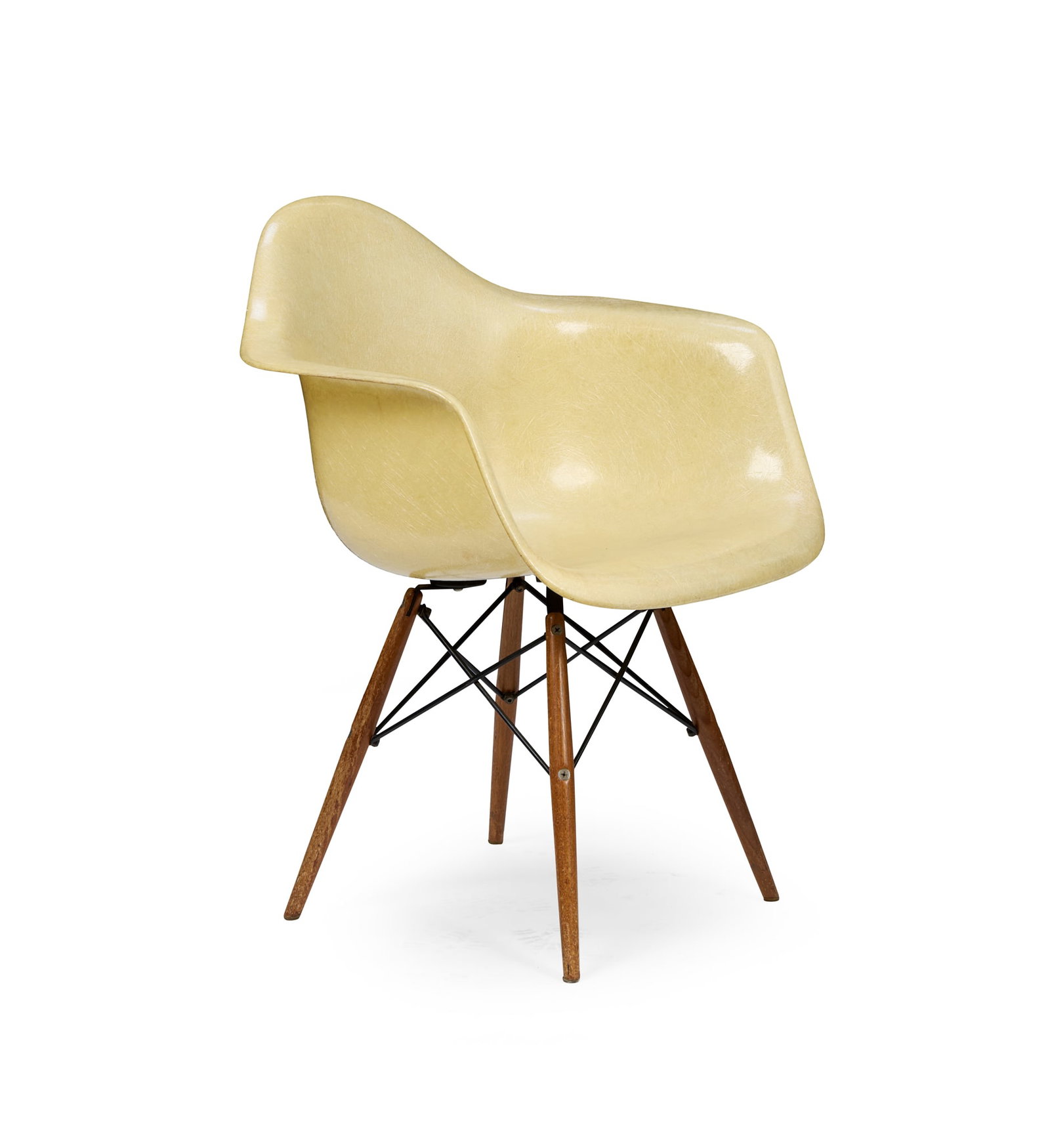 CHARLES & RAY EAMES (AMERICAN 1907–1978 & 1912–1988) FOR HERMAN MILLER: CHARLES & RAY EAMES (AMERICAN 1907–1978 & 1912–1988) FOR HERMAN MILLER 'DAW' CHAIR, DESIGNED 1951 manufacturer's label (to base), molded fiberglass with rope edge, birch, enamelled steel,