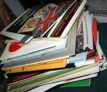 CLOSE UP MAGIC-ASSORTED PUBLICATIONS A large collec: CLOSE UP MAGIC-ASSORTED PUBLICATIONS A large collection containing approximately 80 lecture notes, booklets and related items (1950s-2000s), many signed and inscribed to McComb, some with McComb's