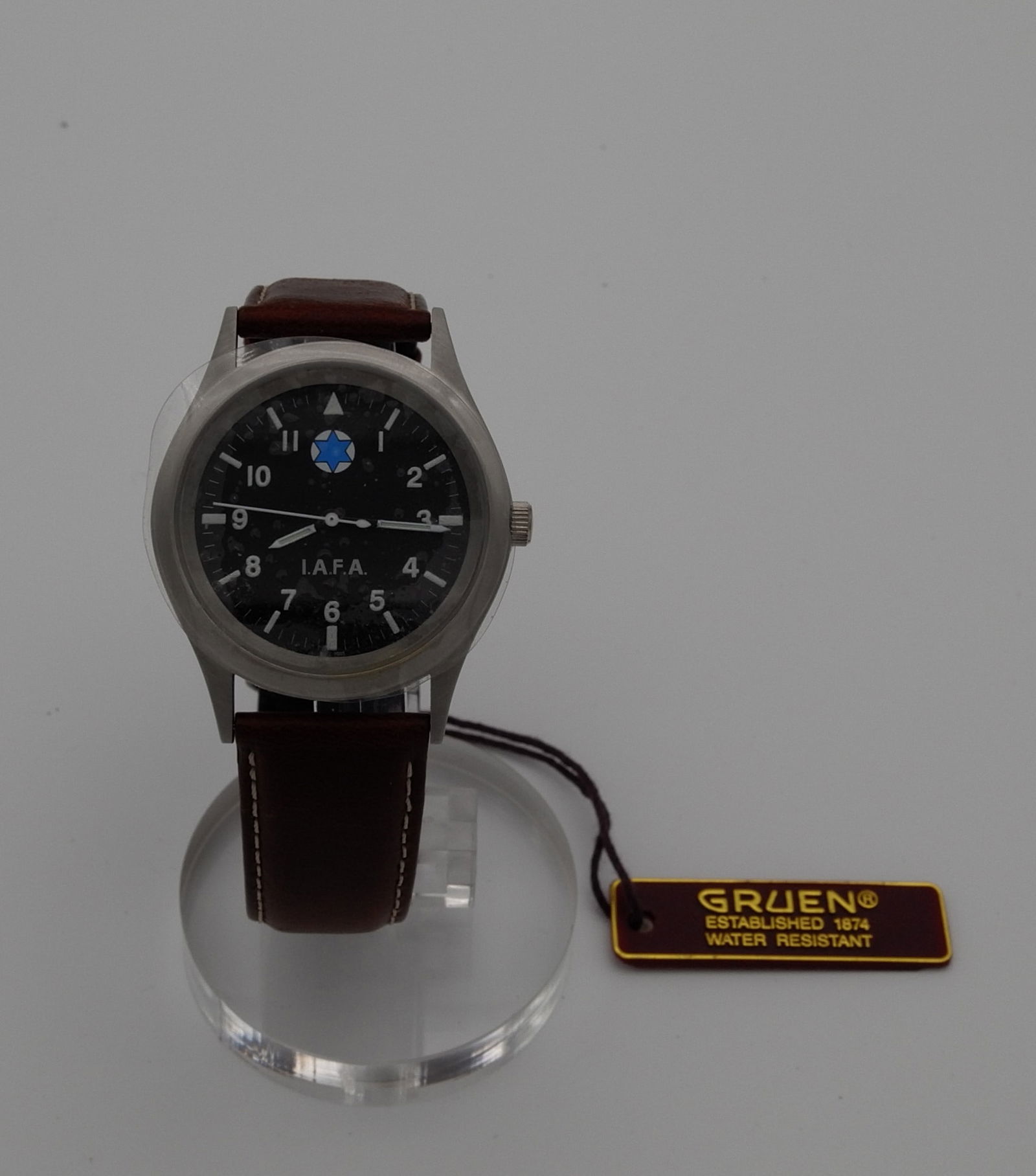 MILITARY ISRAEL I.A.F.A. QUARTZ WATCH BY GRUEN (1 of 5)