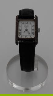 GRUEN STERLING SILVER QUARTZ WATCH: GRUEN STERLING SILVER CASE Quartz women watch, Japan movement, 17 Jewels. Size: Case app. 22mm X 20mm excluding crown. Condition: Working at the time of inspection. Please see pictures. Provenance: NY