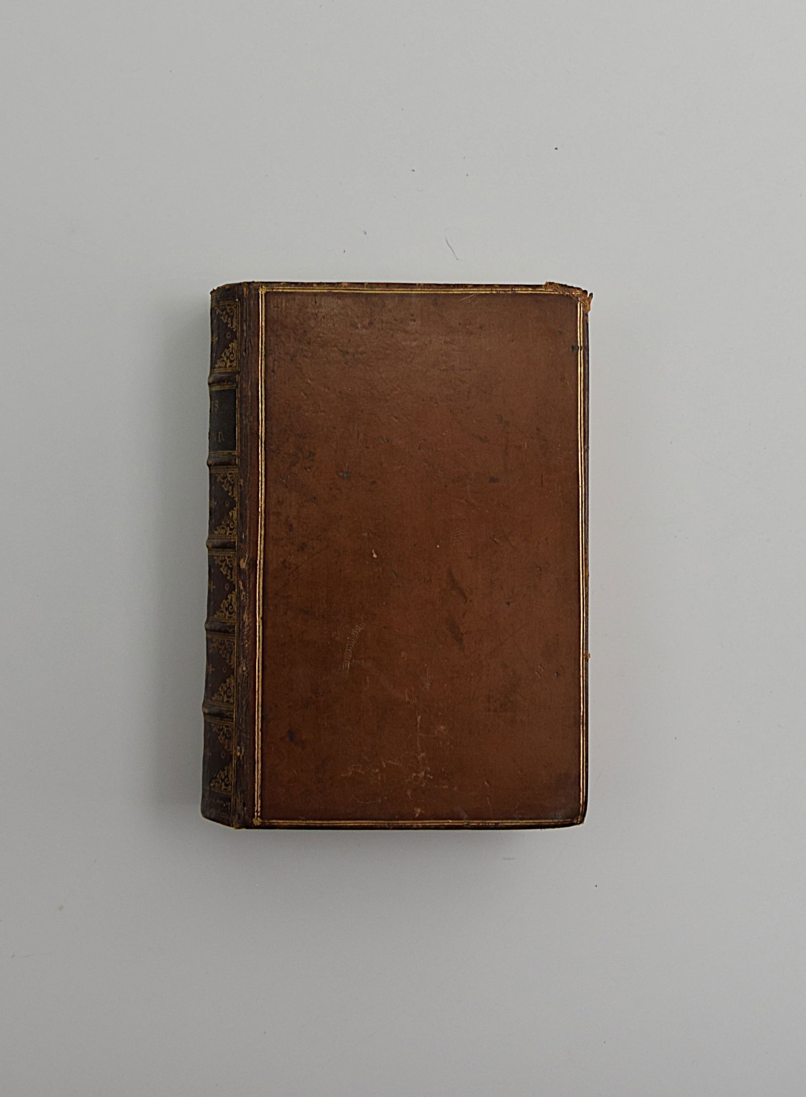 THE HEROES OF ENGLAND LEATHER BOUND  ANTIQUE BOOK, YEAR 1870 (1 of 8)