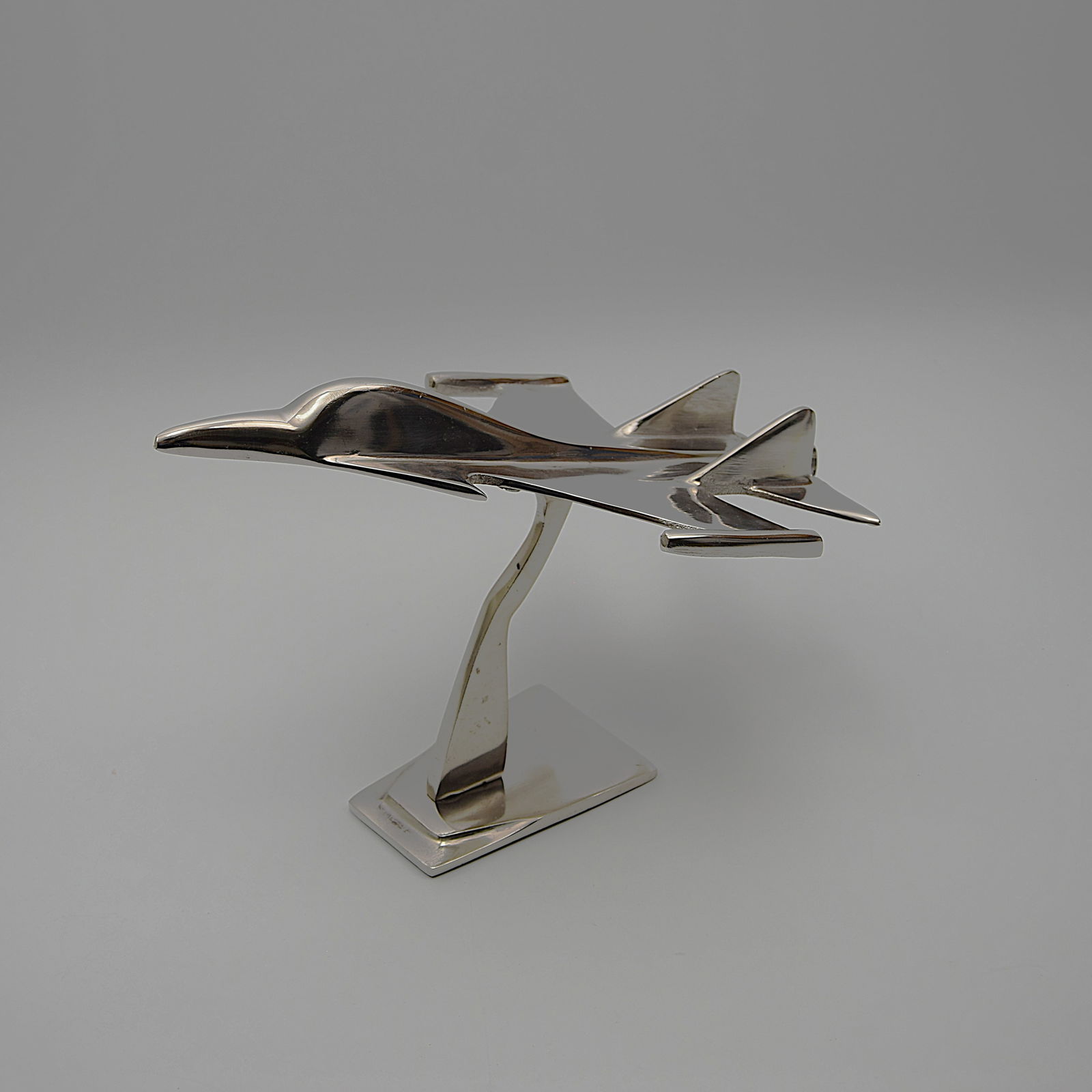 MID CENTURY POLISHED CAST ALLUMINUM JET FIGHTER PLANE MODEL (1 of 4)