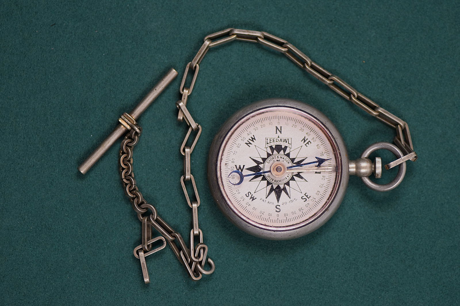 ANTIQUE WWI ERA LEEDAWL SHORT &MASON COMPASS WITH ORIGINAL POCKET WATCH CHAIN WITH A T-BAR FOB (1 of 5)