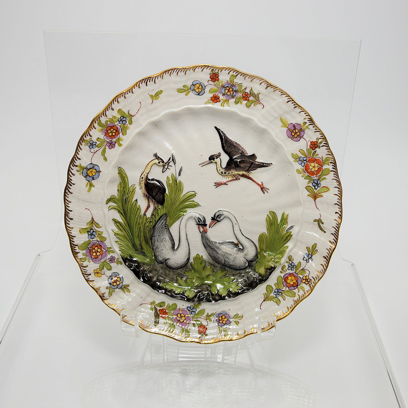 HEREND, HUNGARY HANDPAINTED RELIEF MOLDED SWAN SERVICE PLATE (1 of 6)