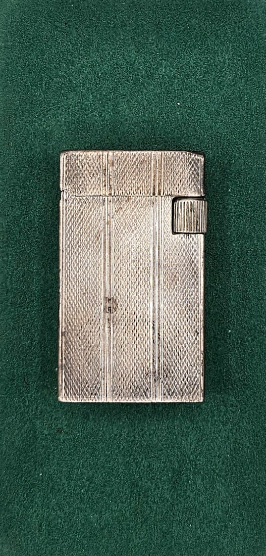 VINTAGE TIFFANY & Co. STERLING SILVER GAS LIGHTER (1 of 6)