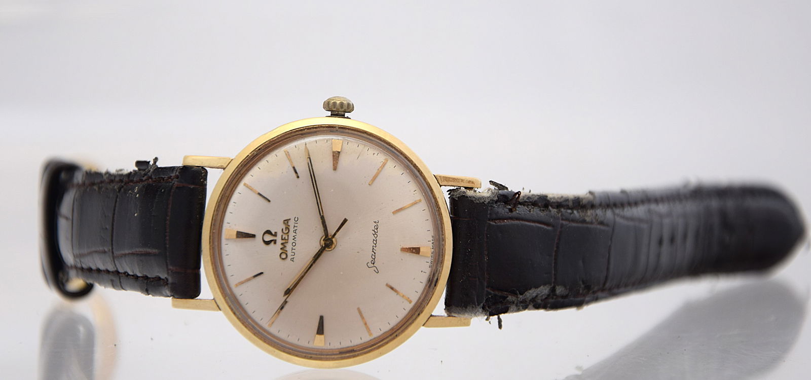 OMEGA SEAMASTER 14K GOLD AUTOMATIC SWISS WRISTWATCH (1 of 8)