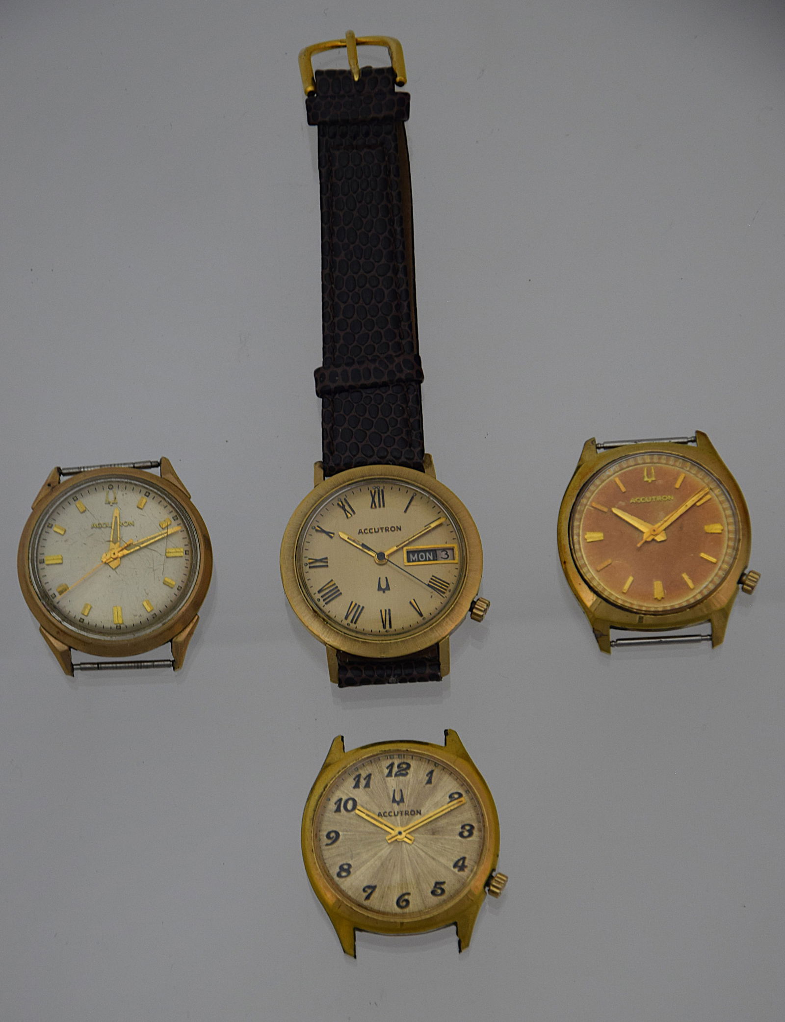 LOT OF 4 VINTAGE ACCUTRON GOLD FILLED/ELECTROPLATED WTIST WATCHES (1 of 10)
