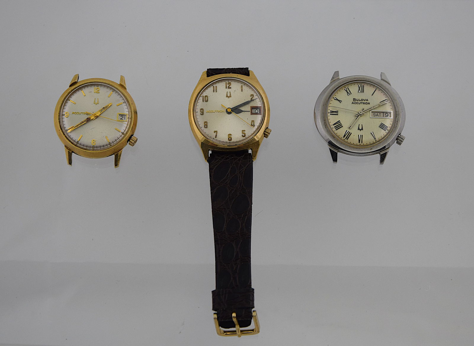 LOT OF 3 VINTAGE ACCUTRON/BULOVA GOLD FILLED/SS WTIST WATCHES (1 of 8)