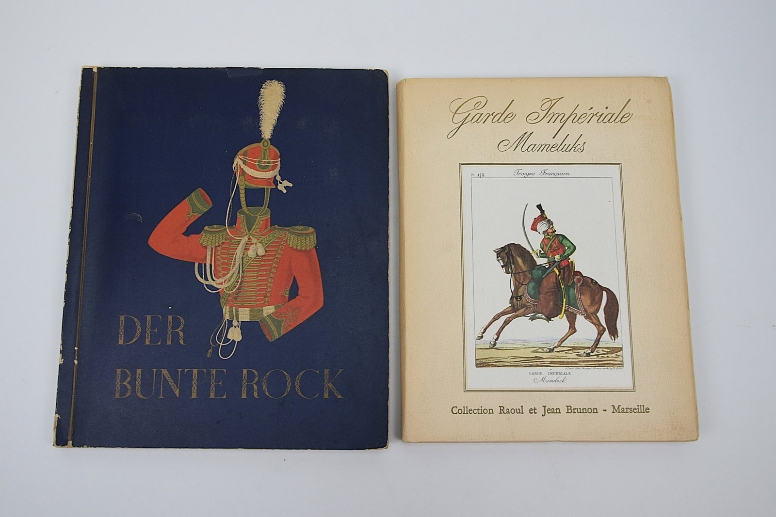 A GROUP OF TWO ILLUSTRATED WORKS ON MILITARY UNIFORMS AND THE NAPOLEONIC ERA — DER BUNTE ROCK: (1 of 14)