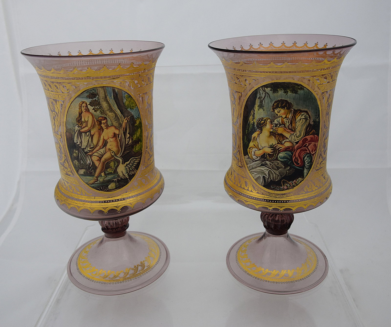 ANTIQUE MURANO PAIR OF GILT AND ENAMELED GLASS GOBLETS WITH FIGURAL CARTOUCHES (1 of 14)