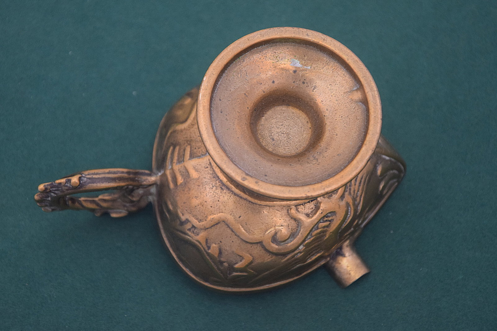 VINTAGE CHALICE ASHTRAY - 7