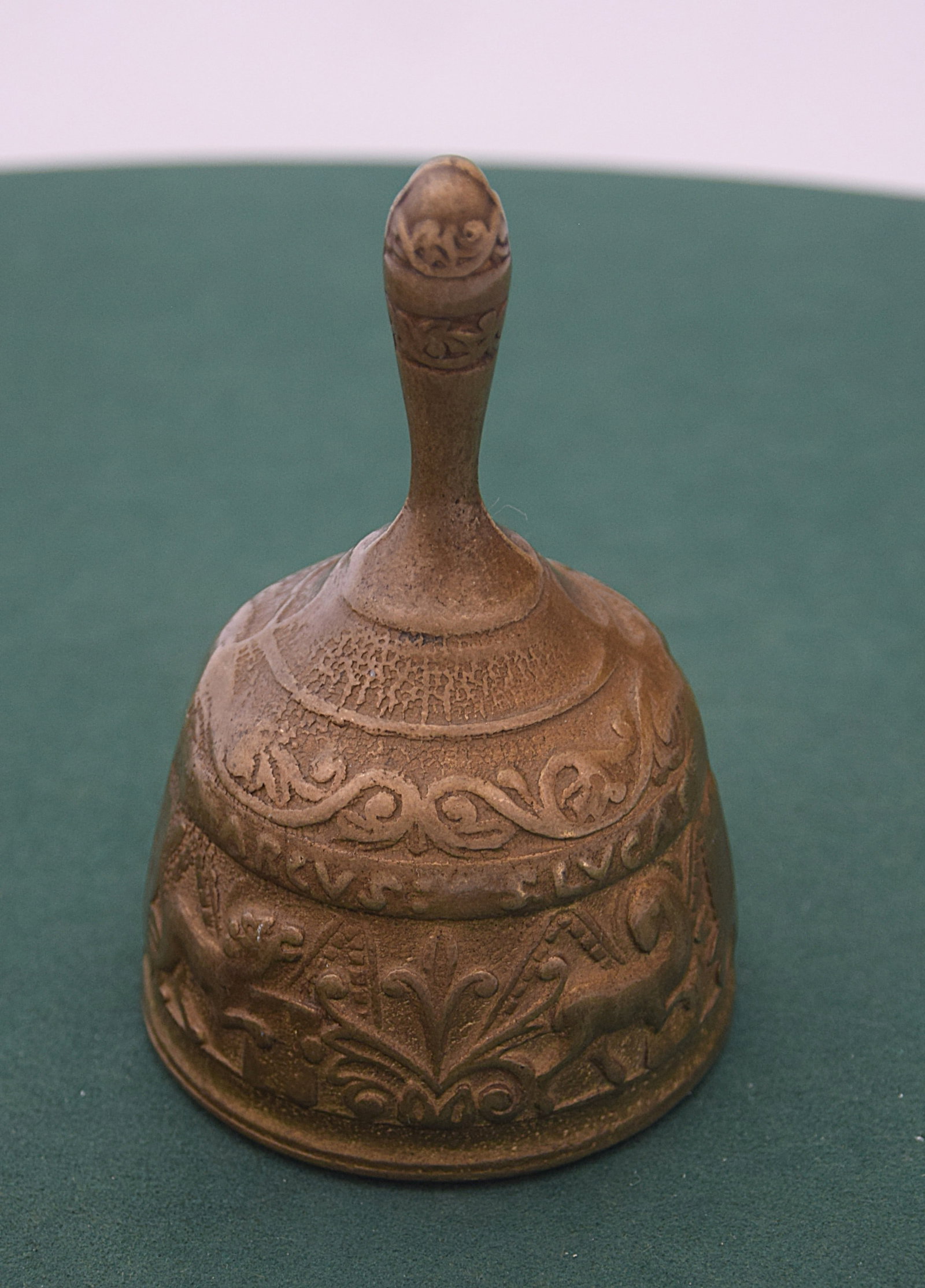 VINTAGE BRASS BELL (1 of 4)