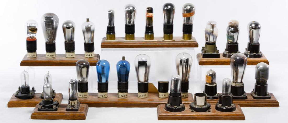 Radio Tube Assortment: Radio Tube Assortment Twenty-six tubes with examples from RCA, Fultone and Cunningham Height: 5.00 inches (tallest) Category: Cameras & Instruments > Radios Shipping Status: Leonard Auction, Inc. will