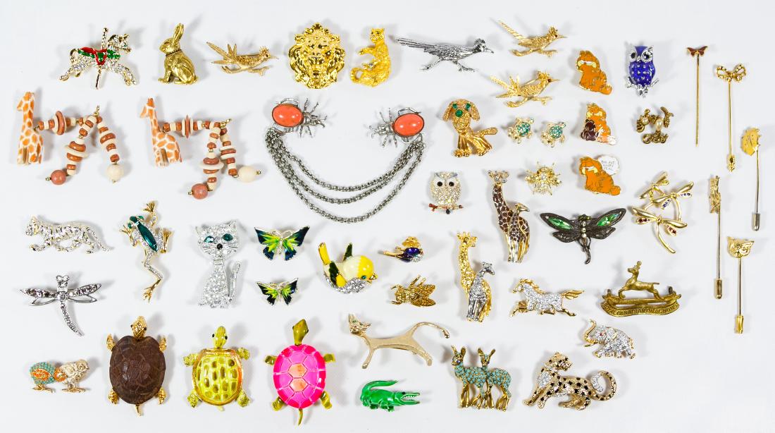 Animal and Insect Costume Jewelry Assortment: Animal and Insect Costume Jewelry Assortment (49) pieces including brooches, stick pins, a shoe clip and a sweater clip Length: 6.00 inches (sweater clip) Category: Silver & Costume Jewelry > Costume 