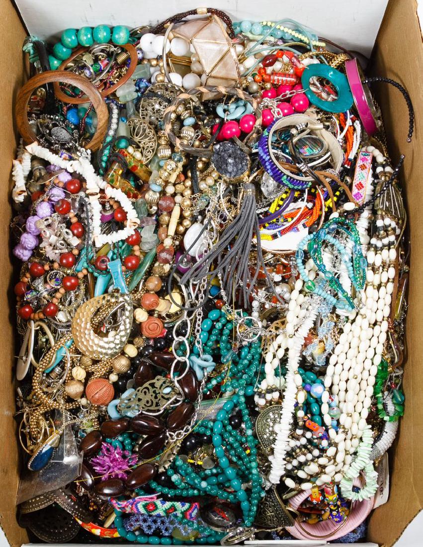 Costume Jewelry Assortment: Costume Jewelry Assortment Approximately forty-one pounds of necklaces, bracelets, earrings and rings, some adorned with rhinestones, crystals or beads Category: Silver & Costume Jewelry > Costume (Bu