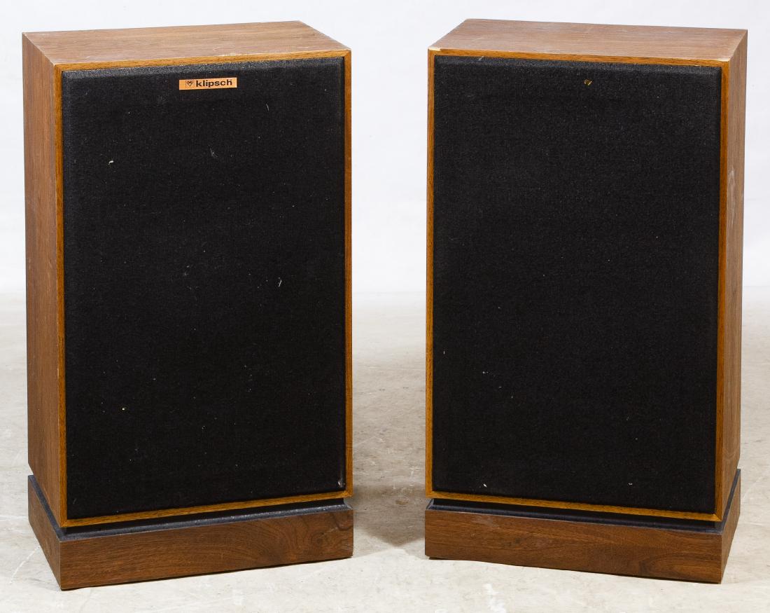 Klipsch KG4 Walnut Floor Speakers: Klipsch KG4 Walnut Floor Speakers 1985, two speakers with serial #8511588 and #851189 Height: 45.00 inches, Width: 16.00 inches, Depth: 11.00 inches Category: Cameras & Instruments > Stereo Equipment 